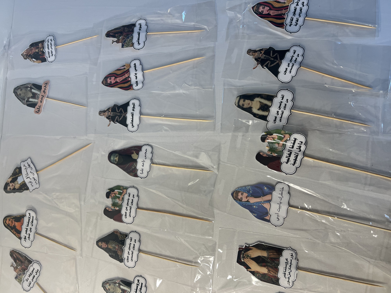 Henna styles sticks